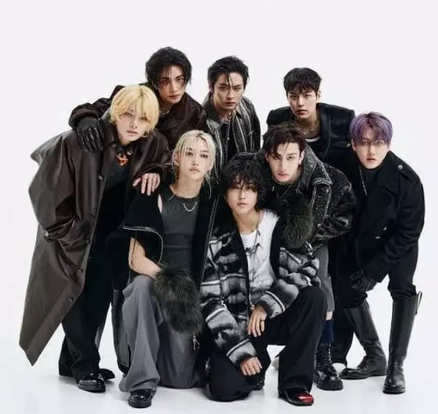 Straykids  thumbnail