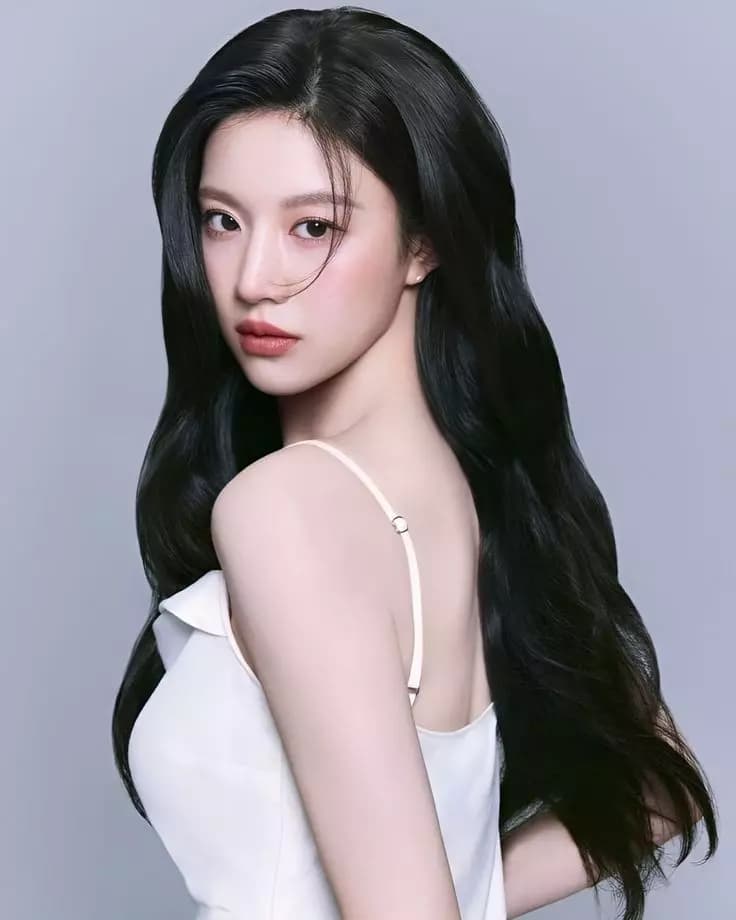 Go Youn Jong  thumbnail