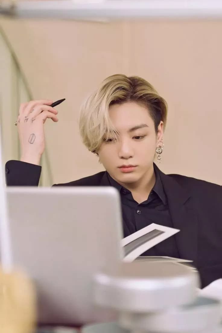 Jeon Jungkook thumbnail