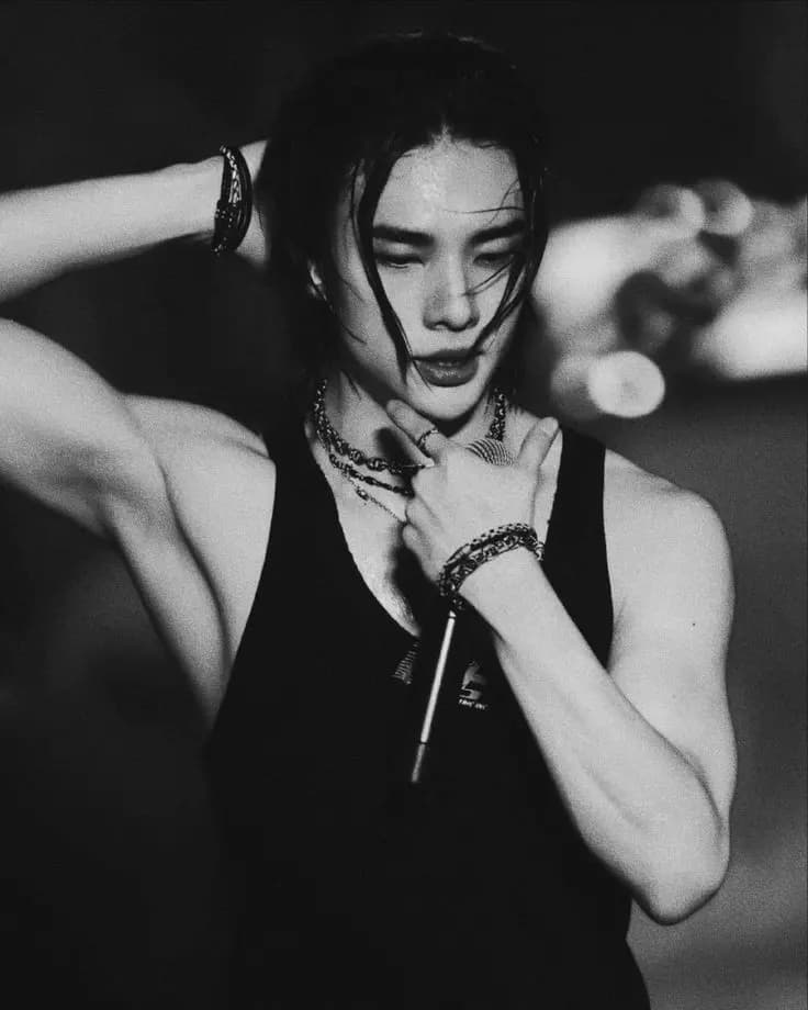 Hyunjin thumbnail
