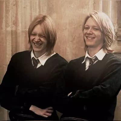 Weasley Cufflinks thumbnail