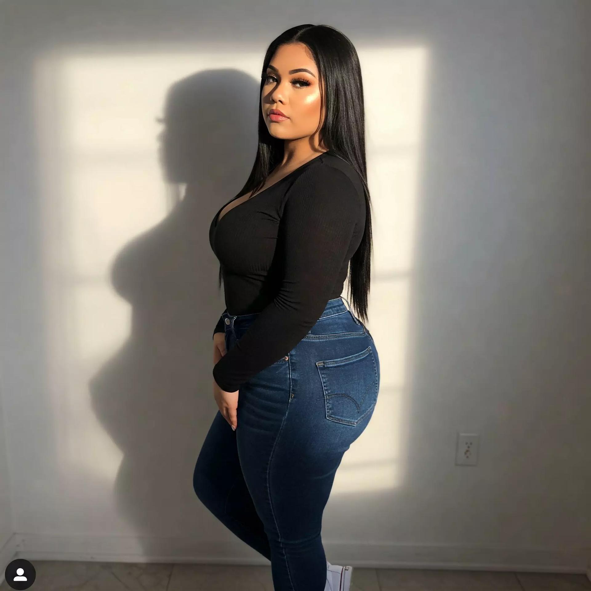 Isabella Martinez thumbnail