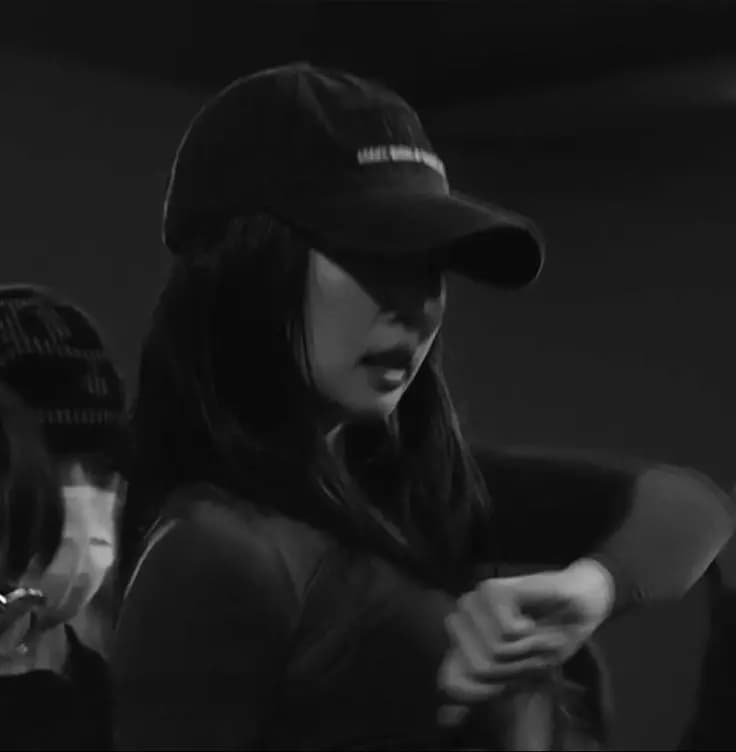 Kim Jennie ~ thumbnail