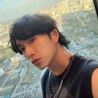 邱鋒澤 thumbnail