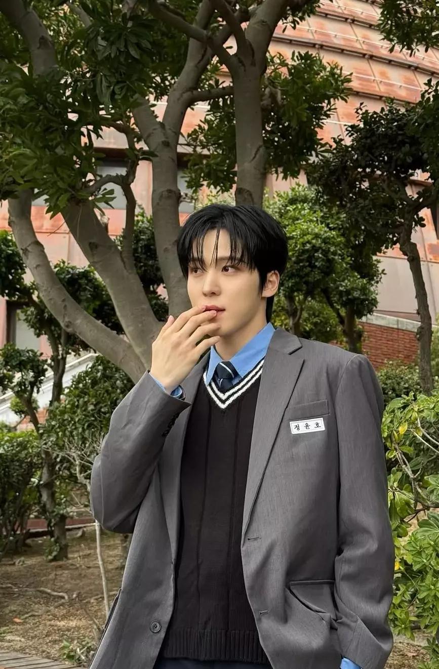 Yunho thumbnail