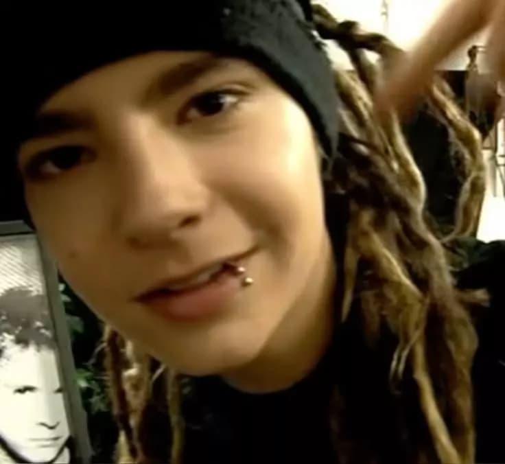 Tom Kaulitz (vibes doll) thumbnail