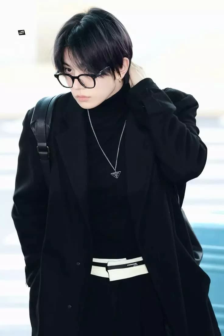 lee Heeseung  thumbnail