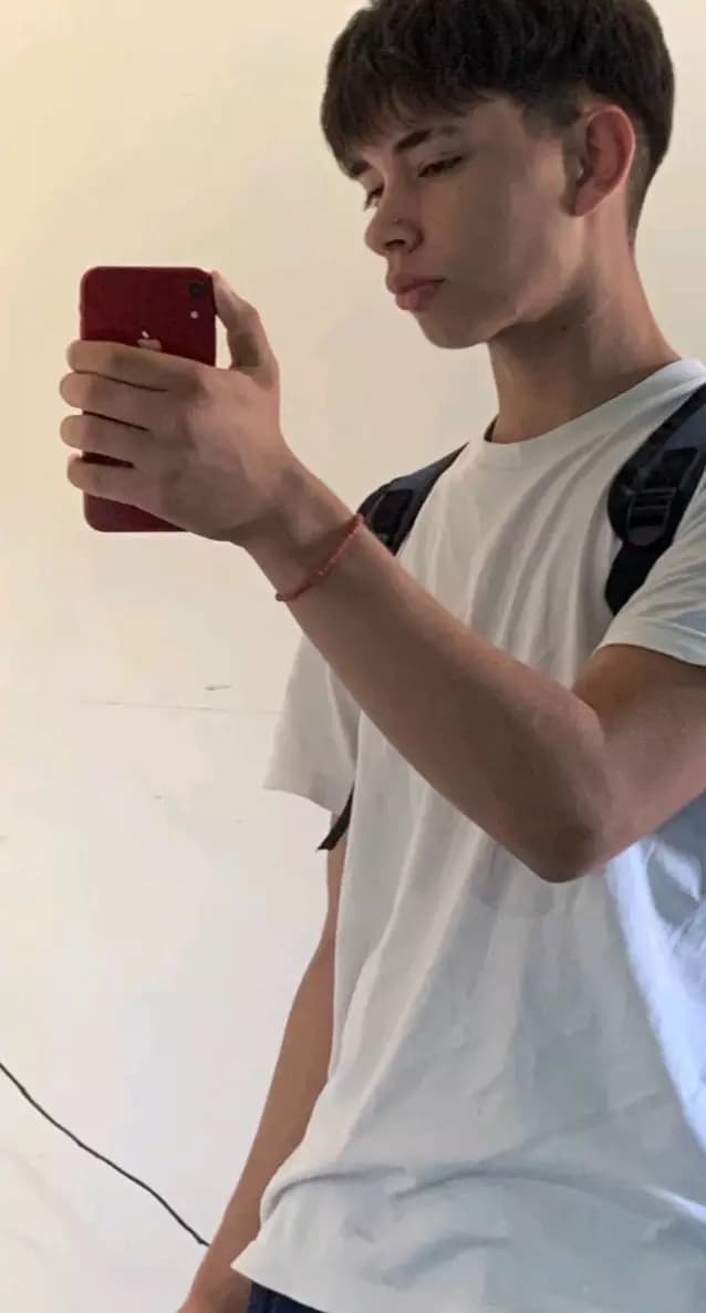 Alex thumbnail