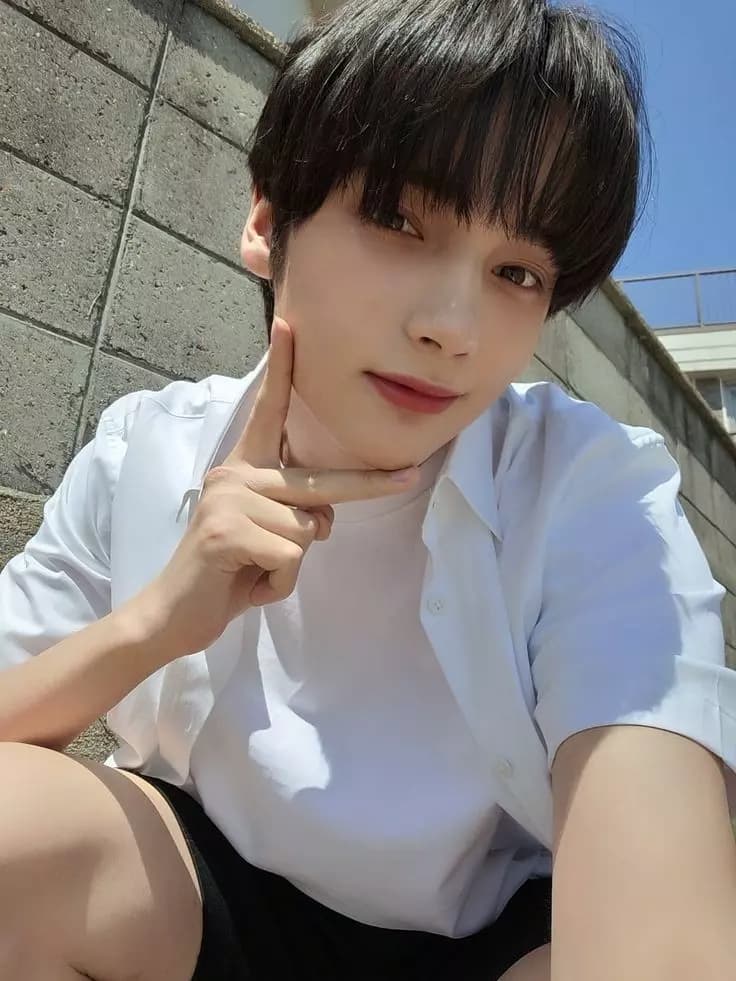Hueningkai thumbnail