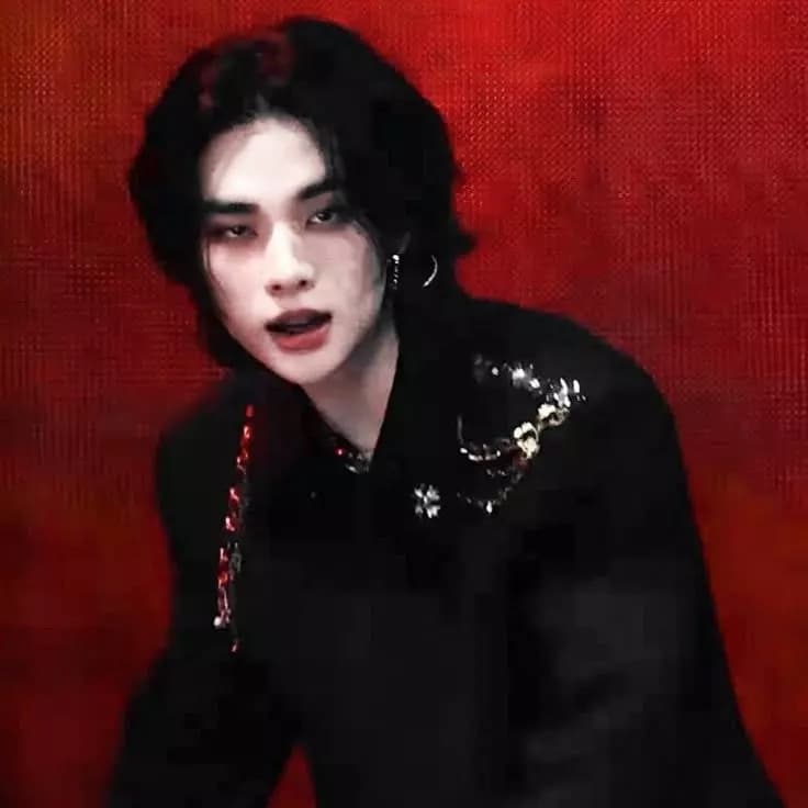 Hwang Hyunjin thumbnail