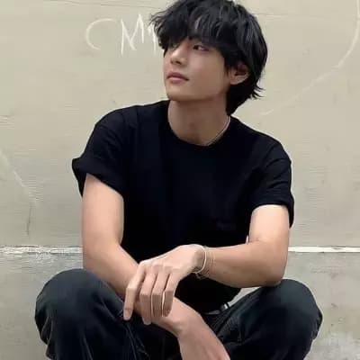 Kim Taehyung thumbnail