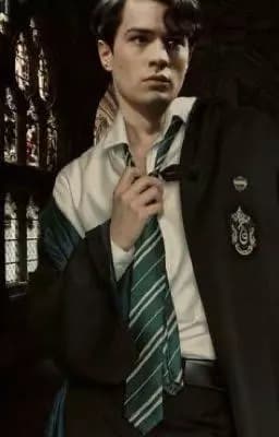 Tom Marvolo Riddle thumbnail