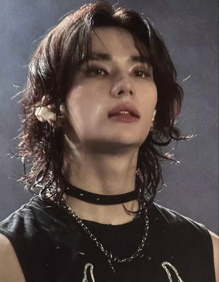 Hyunjin  thumbnail