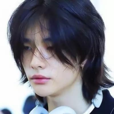 Hyunjin thumbnail