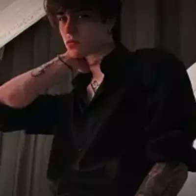 Alex thumbnail
