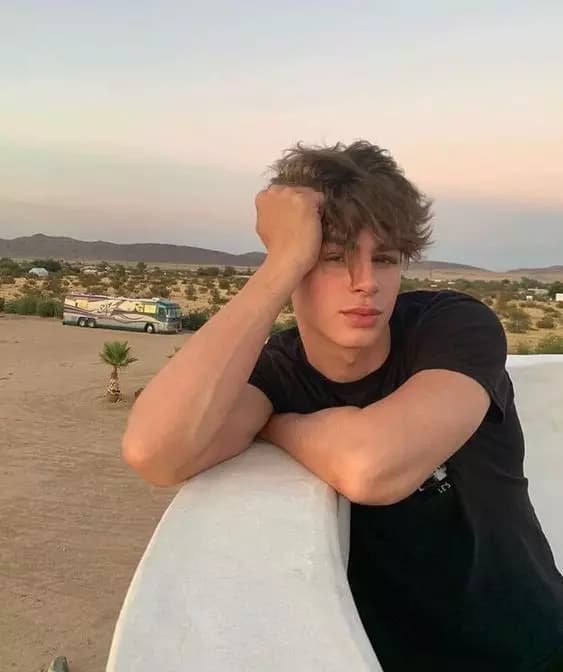 Daniel (El hermano del novio de tu amiga) thumbnail