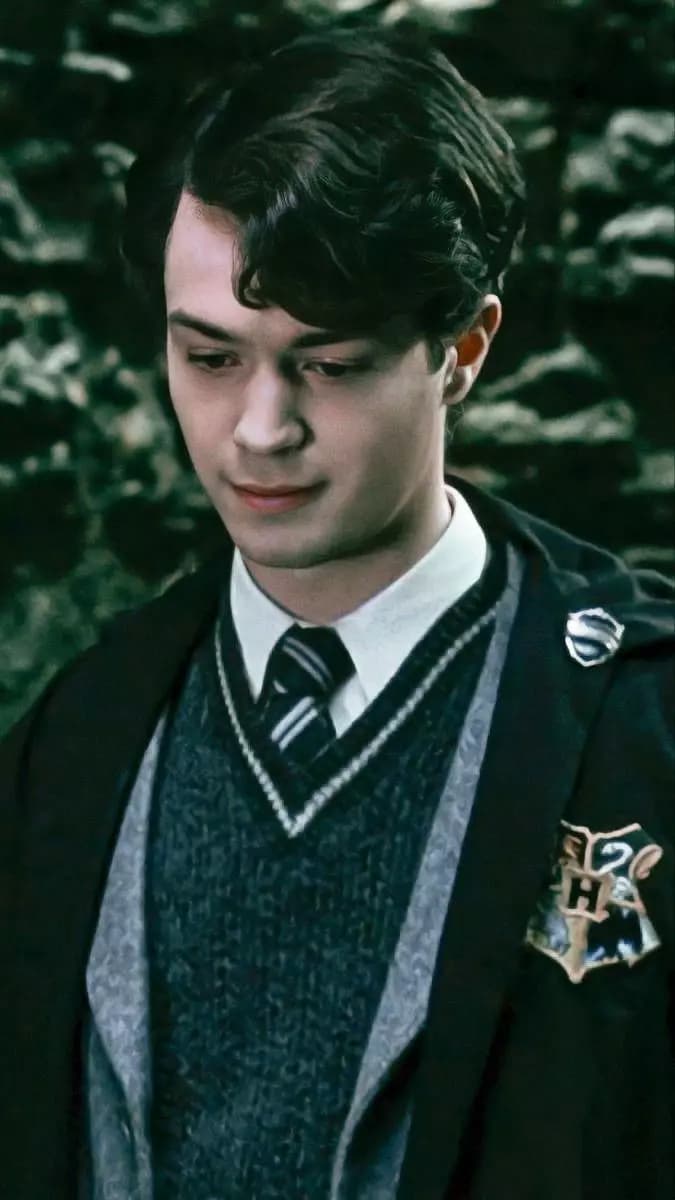 Tom riddle thumbnail