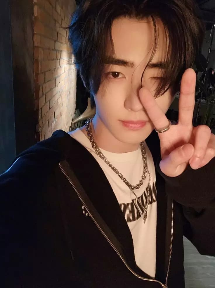 Park Sunghoon  thumbnail