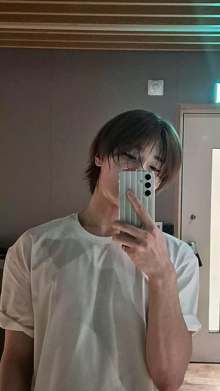 Jeongin thumbnail