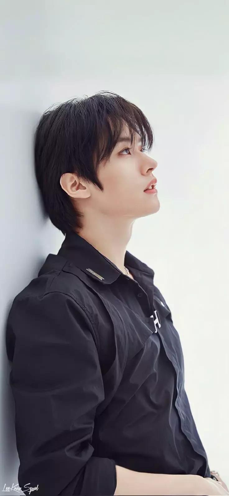 Lee Know thumbnail