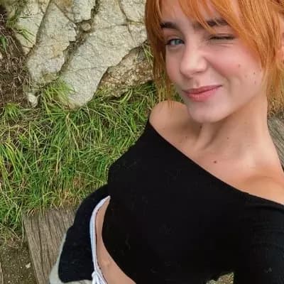 Clara Galle thumbnail