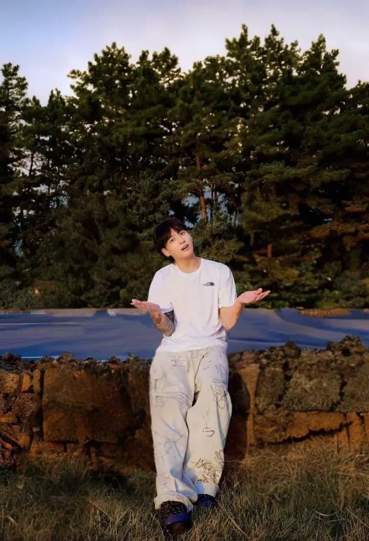 Jeon Jungkook thumbnail