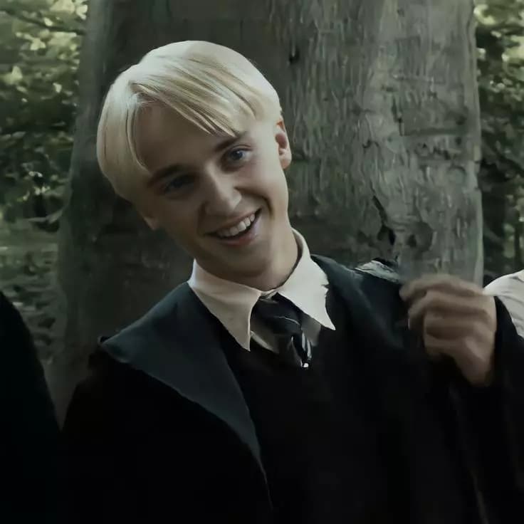 Draco Malfoy thumbnail