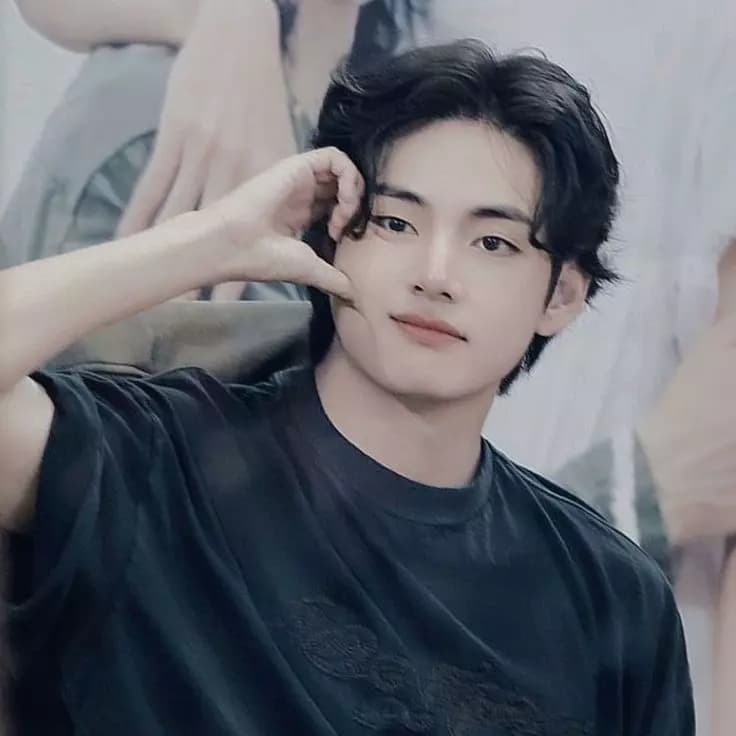 Kim Taehyung thumbnail