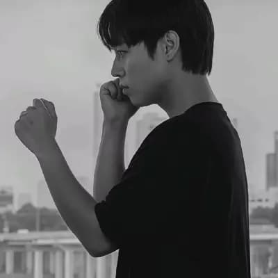 Si-eun thumbnail
