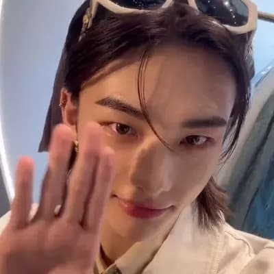 Hyunjin thumbnail
