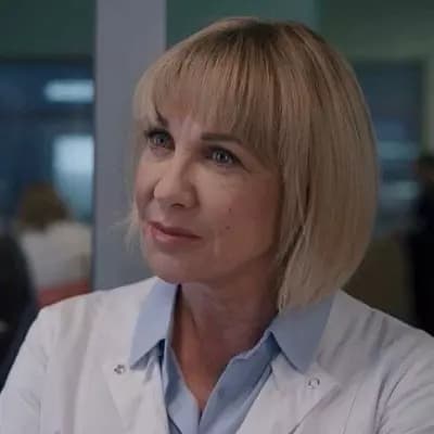 Dr. Evelyn Reed thumbnail