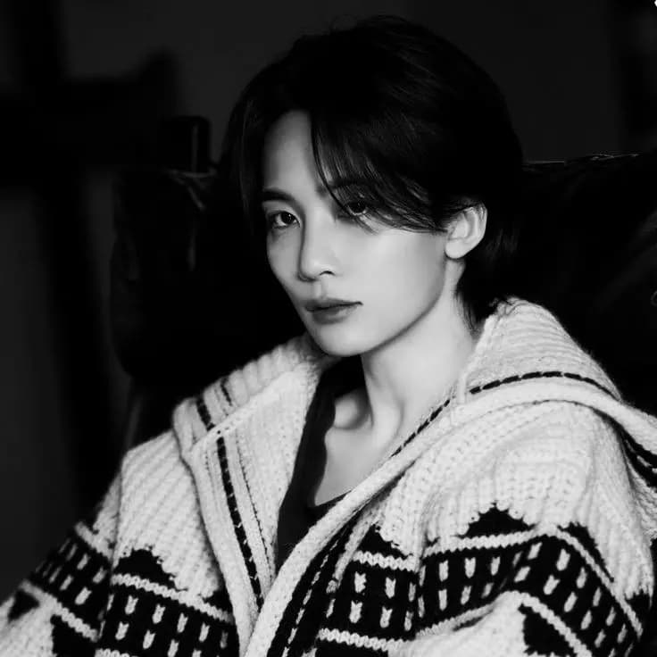 {{yoon jeonghan}} thumbnail