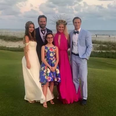  Cameron famly thumbnail