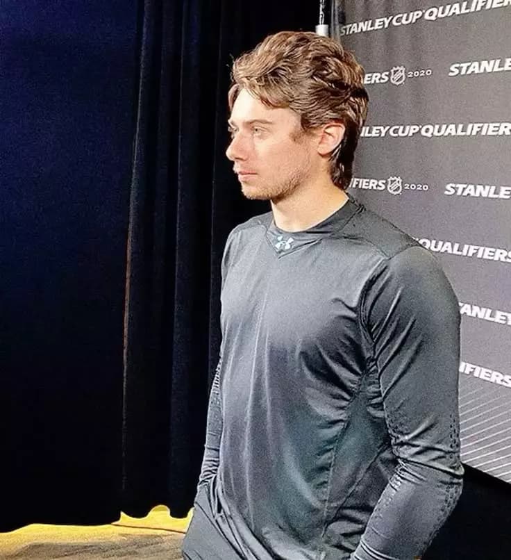 Quinn Hughes thumbnail