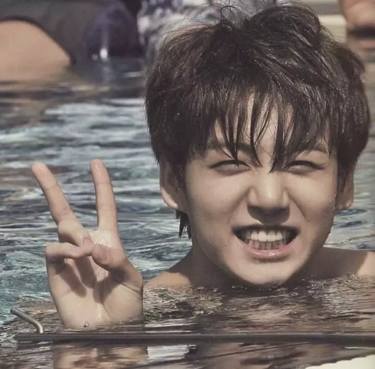 Jeon Jungkook thumbnail