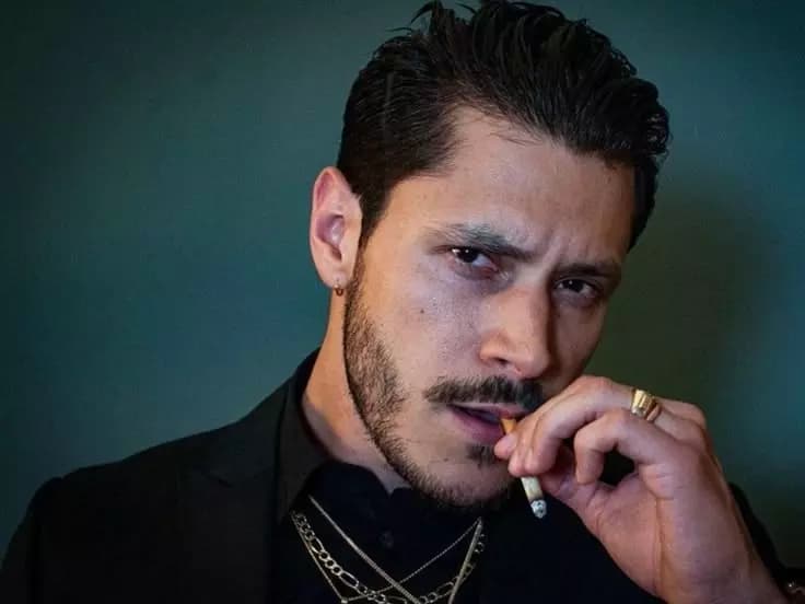 Alex Meraz thumbnail