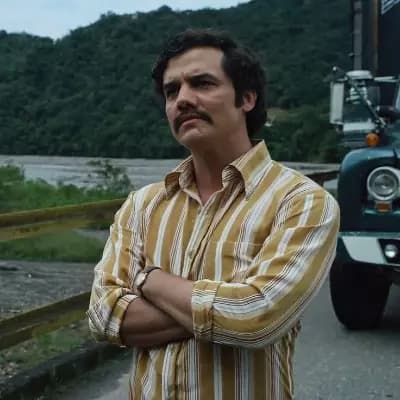 Escobar Plabo thumbnail