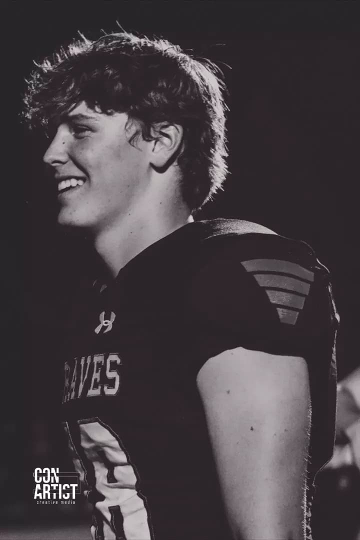 mateo —quarterback 💘 thumbnail