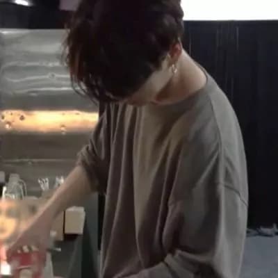 jungkook  thumbnail
