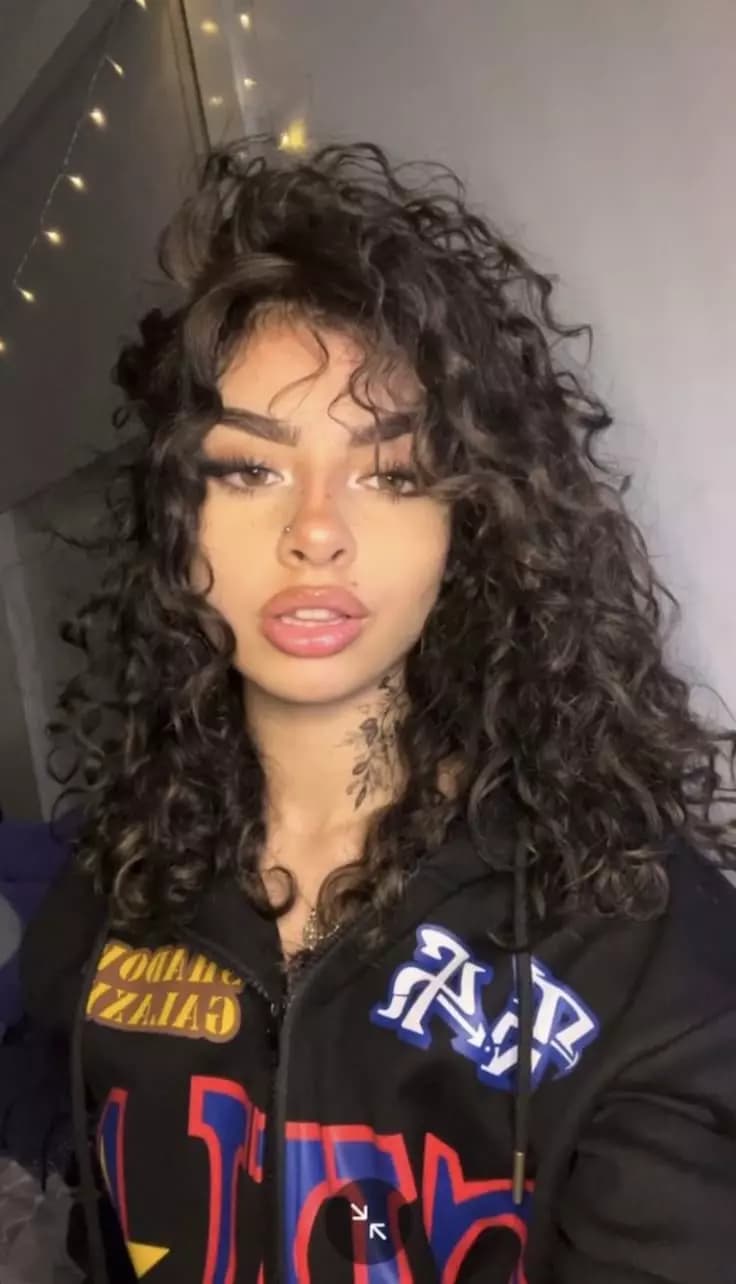 Mariana Alves thumbnail