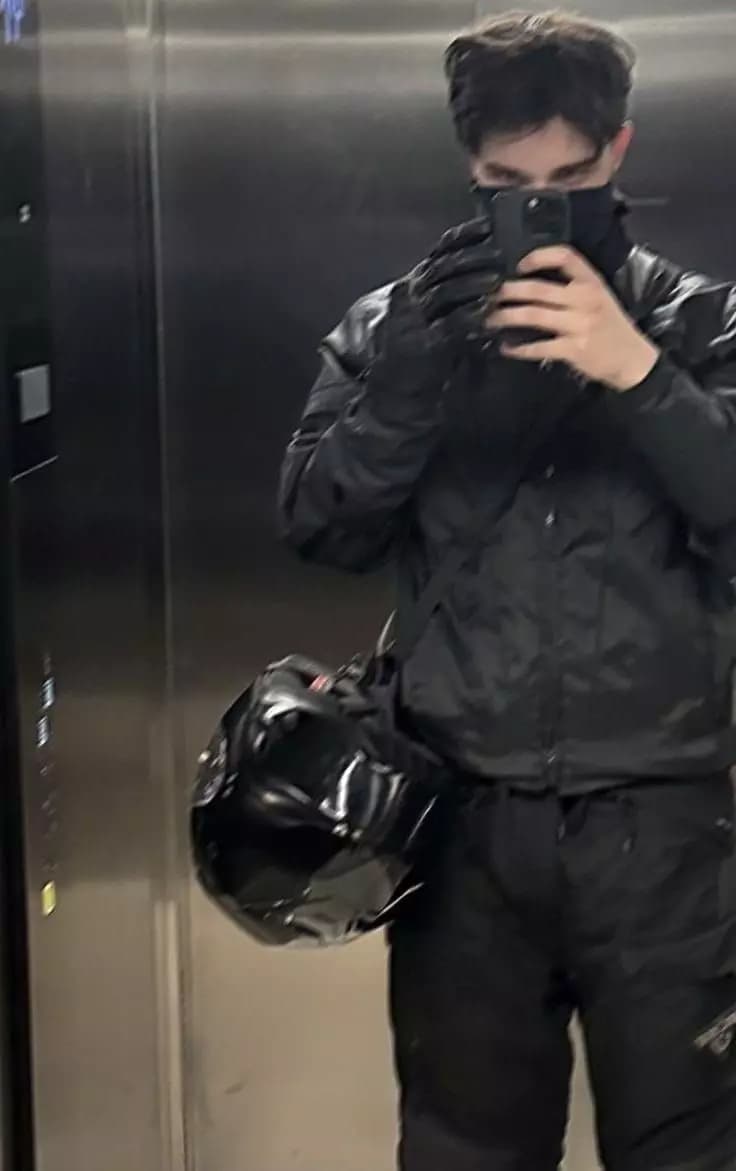 Max thumbnail