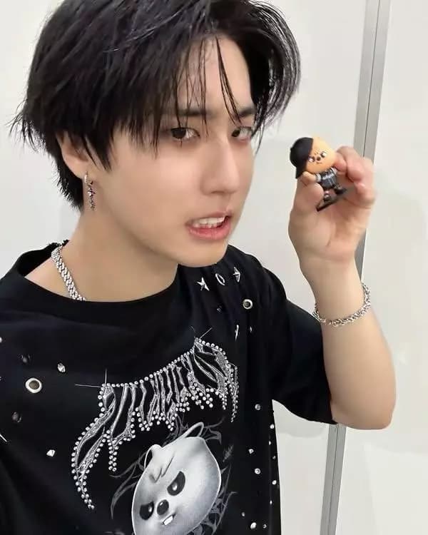 Han Jisung thumbnail