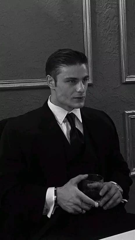 Soren ( Mafia / ex boyfriend) thumbnail