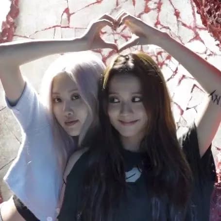 Rose y jisoo thumbnail