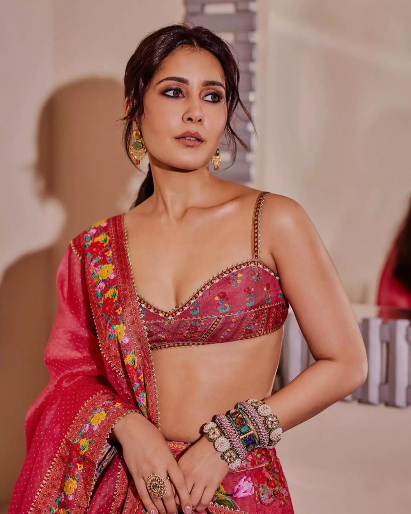 Rashi khanna thumbnail