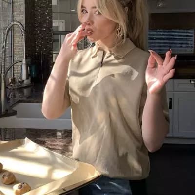 Sabrina Carpenter thumbnail