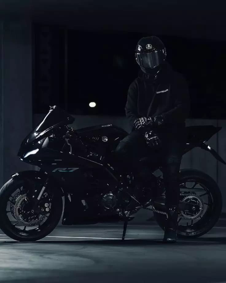 𝑨𝑳𝑬𝑿🏍️💨 thumbnail