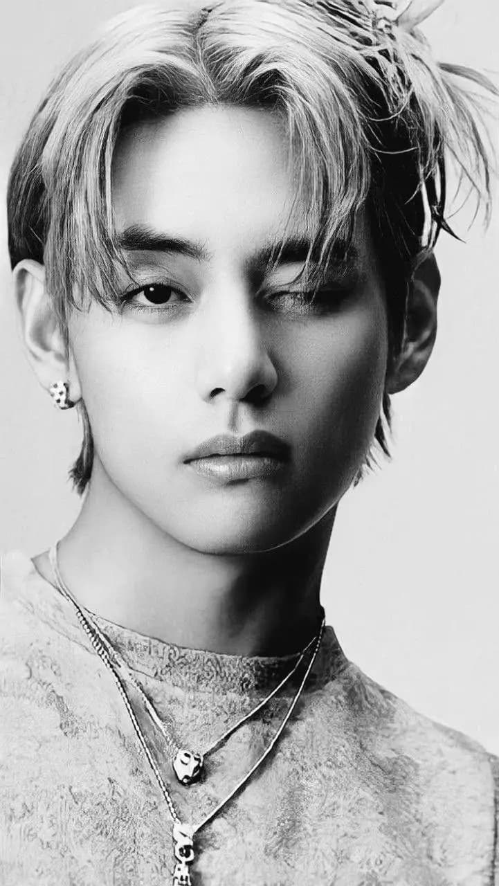 Kim Taehyung thumbnail