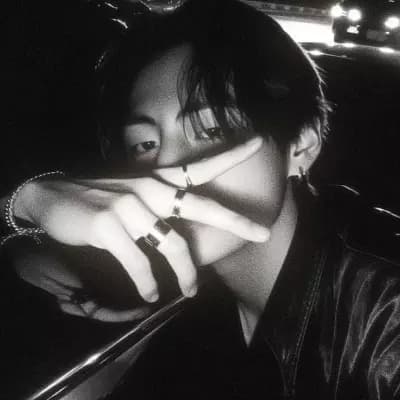 Kim Taehyung thumbnail