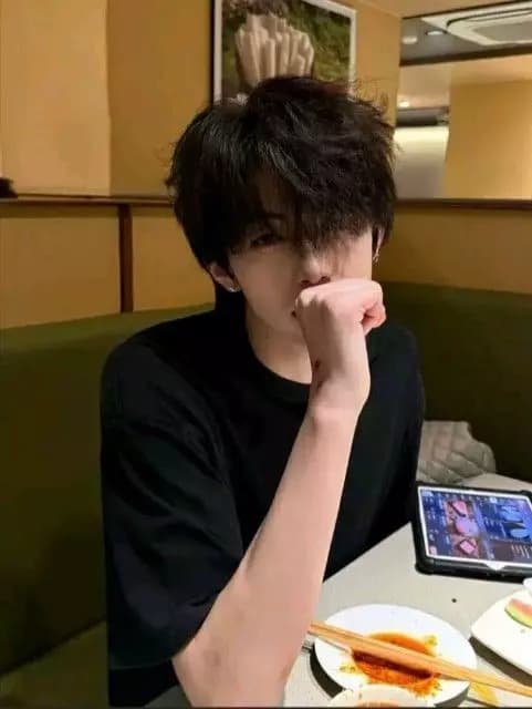 Yijun Kim- Korean boyfriend "-" thumbnail